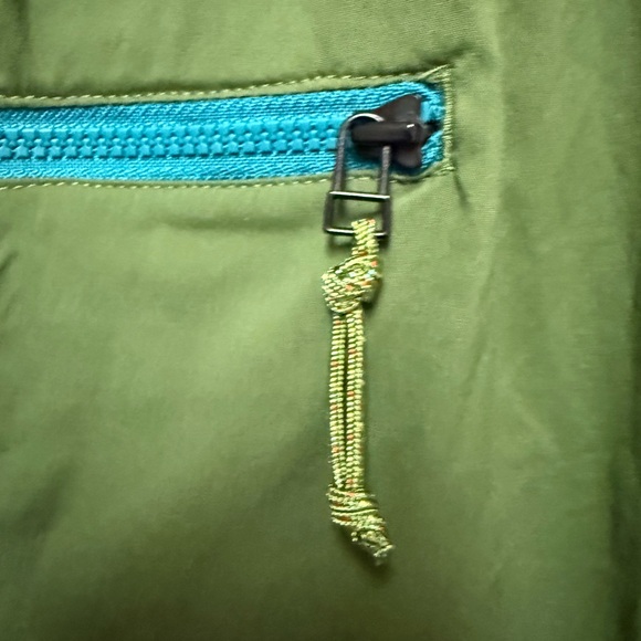 REI Co-Op Green Trailmade Pants in Woodland Olive Size 4 - Picture 9 of 16